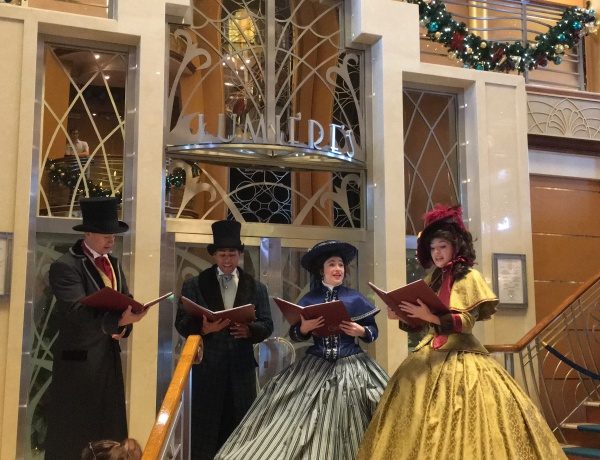 Enjoy traditional caroling in the Atrium to well-known favorite holiday songs.