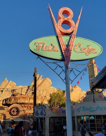 Disneyland Mobile Ordering Available at Select Restaurants