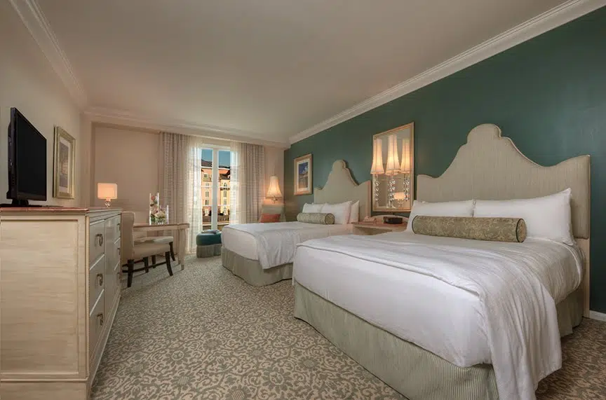 Portofino Standard Queen Room